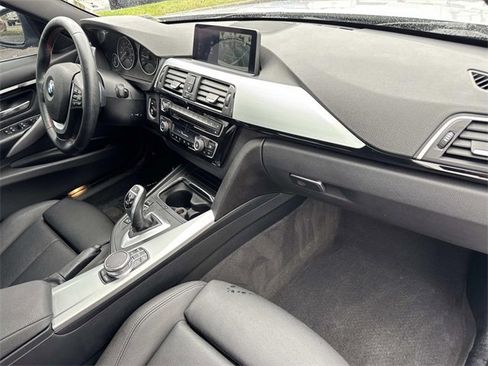 Used 2017 BMW 330i Sedan image 36