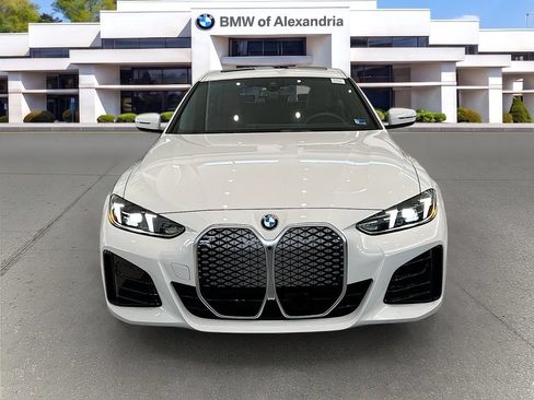Used 2026 BMW i4 xDrive40i w/ M Sport Package AWD/4WD image 2