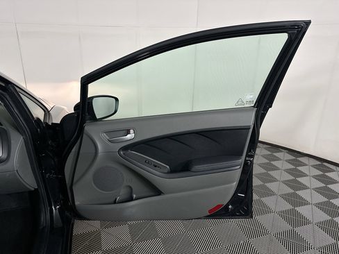 Used 2018 Kia Forte LX w/ LX Popular Package FWD image 29