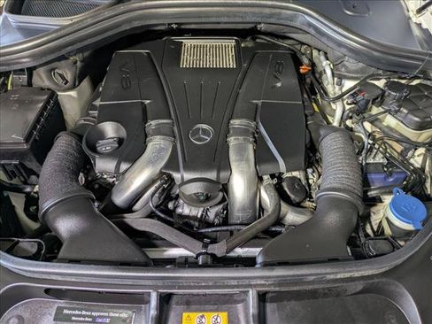 Used 2017 Mercedes-Benz GLS 550 4MATIC image 26