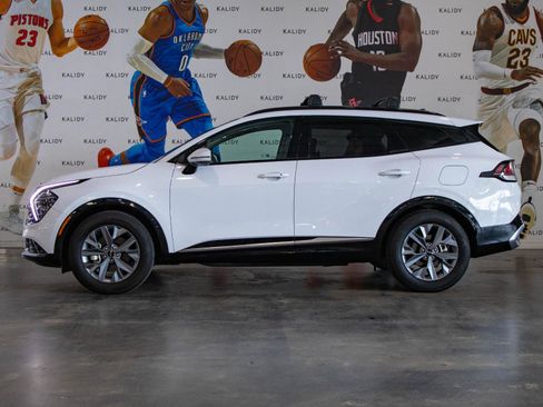 New 2025 Kia Sportage SX image 18