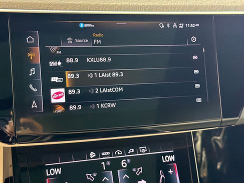 Used 2024 Audi Q8 e-tron Premium Plus w/ Premium Plus Package AWD/4WD image 17