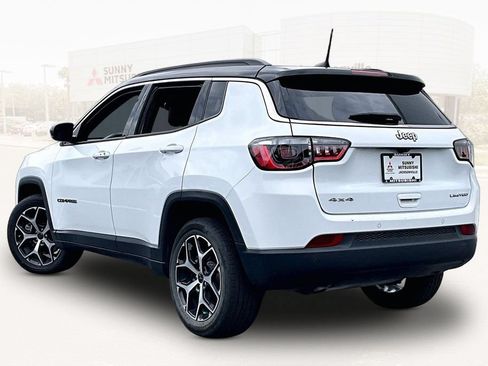 Used 2025 Jeep Compass Limited AWD/4WD image 4