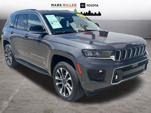 Used 2022 Jeep Grand Cherokee Overland AWD/4WD image 8