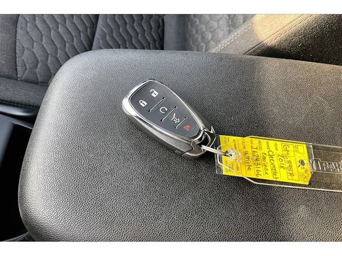 Used 2018 Chevrolet Equinox LT FWD image 13