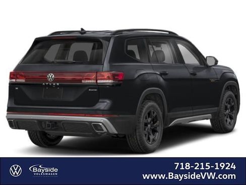 New 2026 Volkswagen Atlas Peak Edition AWD/4WD image 2