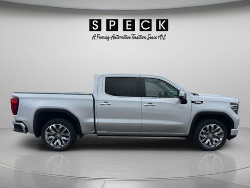 Used 2022 GMC Sierra 1500 Denali w/ Denali Reserve Package AWD/4WD image 6