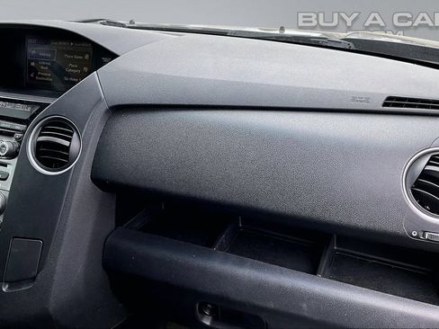 Used 2015 Honda Pilot Touring image 17