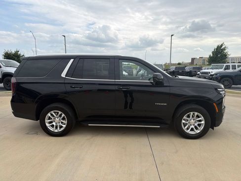 Used 2025 Chevrolet Tahoe LT RWD image 6