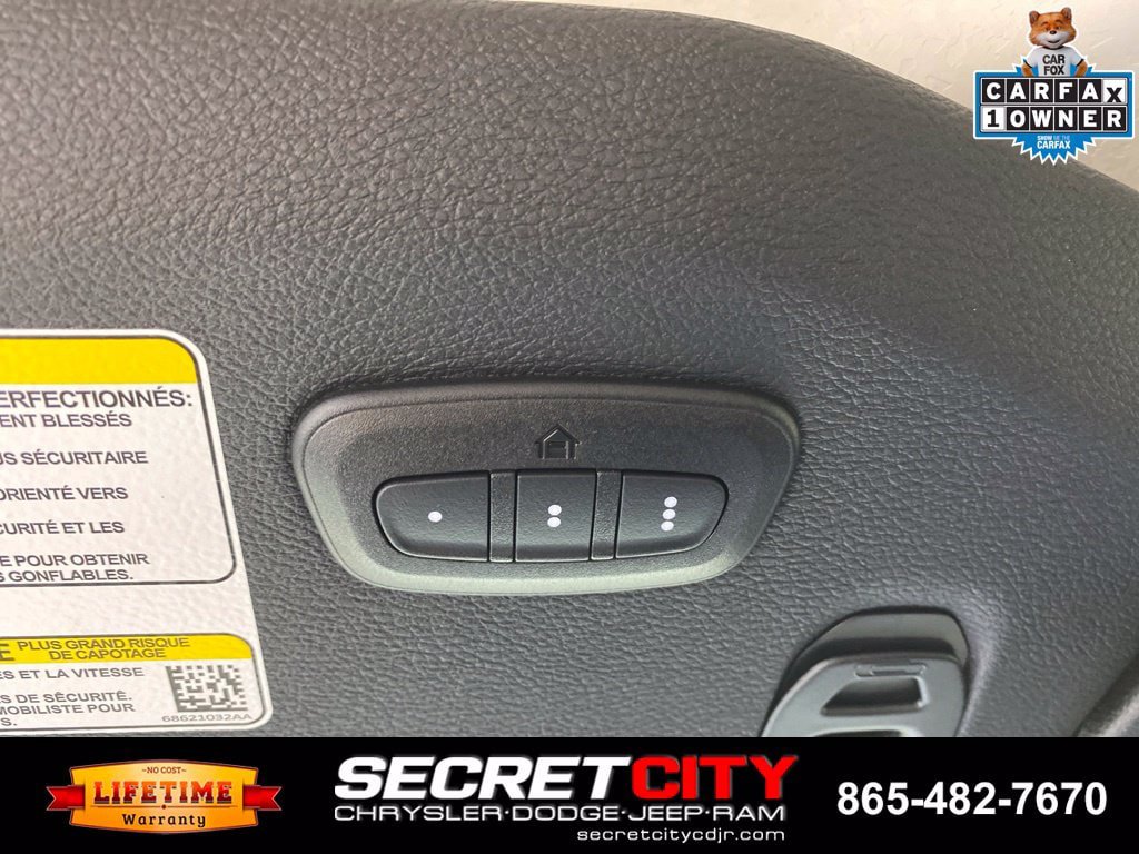 Used 2025 Jeep Gladiator Sport AWD/4WD image 19