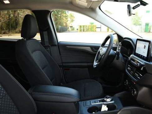 Used 2025 Ford Escape Active image 23