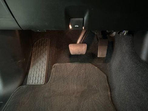 Used 2025 RAM 1500 Big Horn AWD/4WD image 16