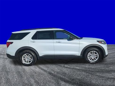 New 2026 Ford Explorer Active w/ Active Comfort Package RWD image 3