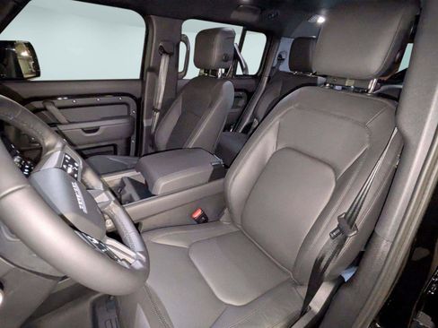 New 2026 Land Rover Defender 130 X-Dynamic SE AWD/4WD image 15
