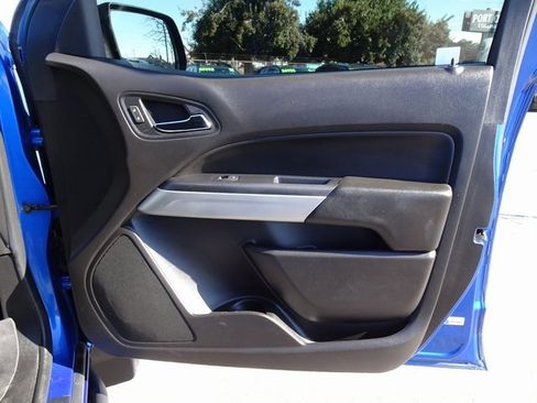 Used 2018 Chevrolet Colorado ZR2 image 16