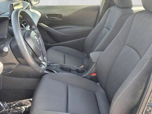 Used 2025 Toyota Corolla LE image 16