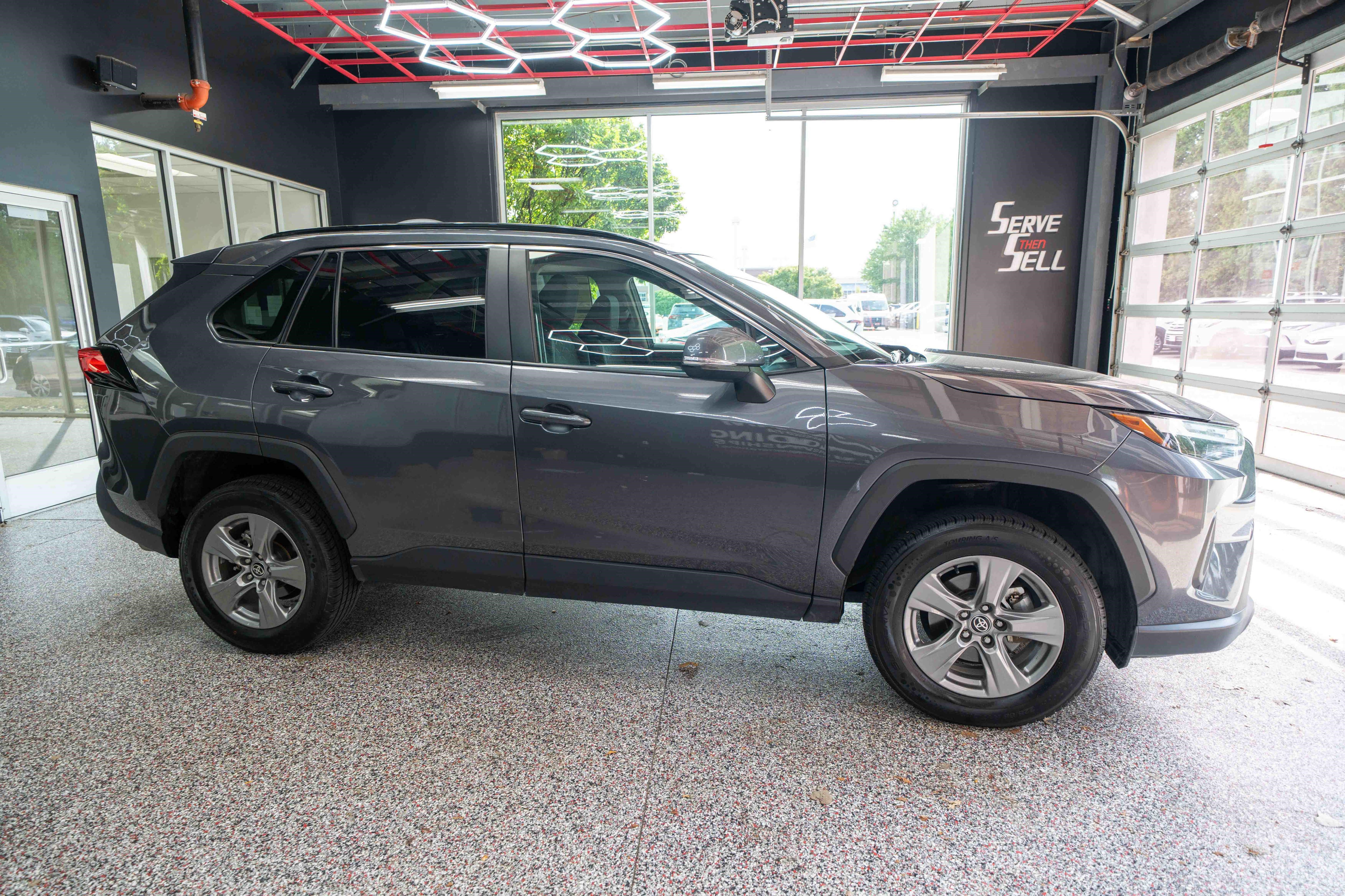 Used 2024 Toyota RAV4 XLE w/ Convenience Package AWD/4WD image 5