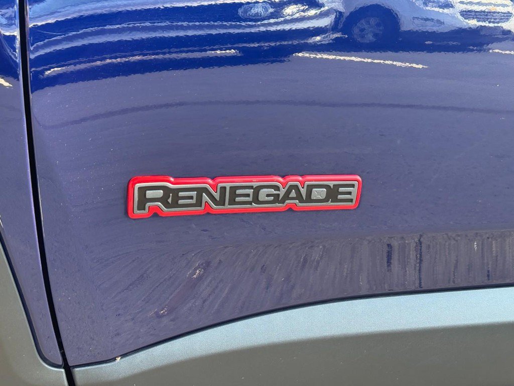 Used 2020 Jeep Renegade Trailhawk w/ Cold Weather Group AWD/4WD image 14