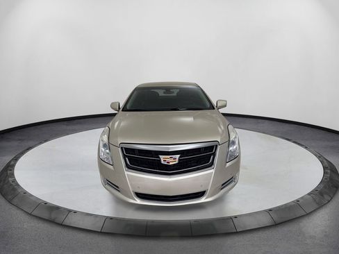 Used 2016 Cadillac XTS Luxury FWD image 2