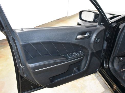 Used 2018 Dodge Charger GT image 23