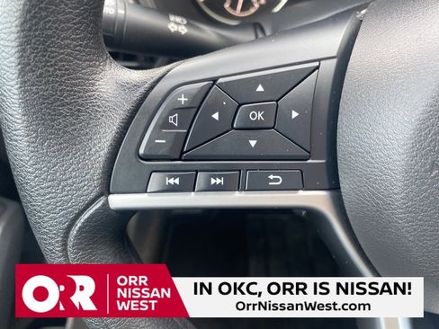 Used 2024 Nissan Altima 2.5 SV image 24
