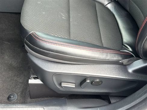 Certified 2025 Ford Escape ST-Line AWD/4WD image 18