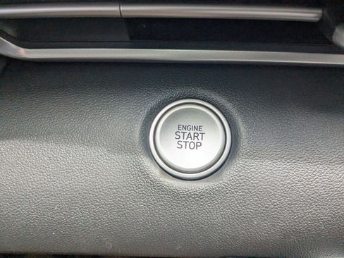 New 2025 Hyundai Elantra Blue image 18