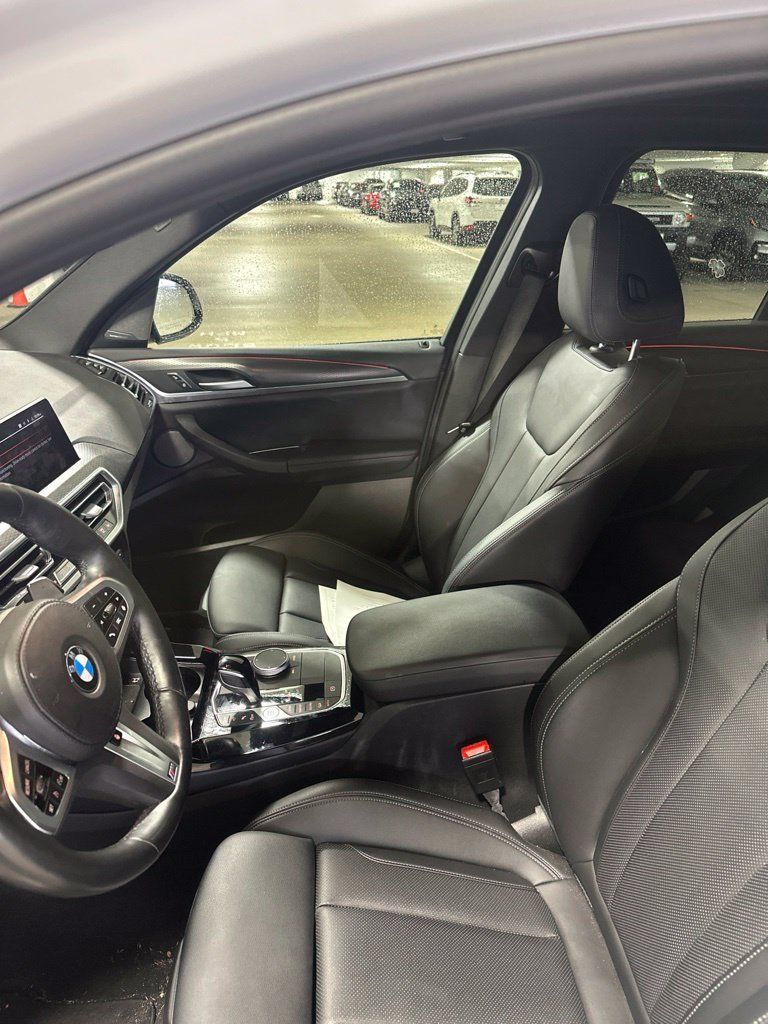 Used 2024 BMW X3 xDrive30i w/ M Sport Package AWD/4WD image 11