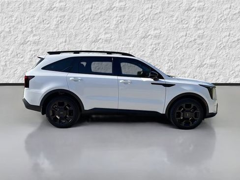 Used 2024 Kia Sorento SX AWD/4WD image 2