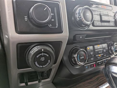 Used 2016 Ford F150 Lariat w/ Max Trailer Tow Package image 26