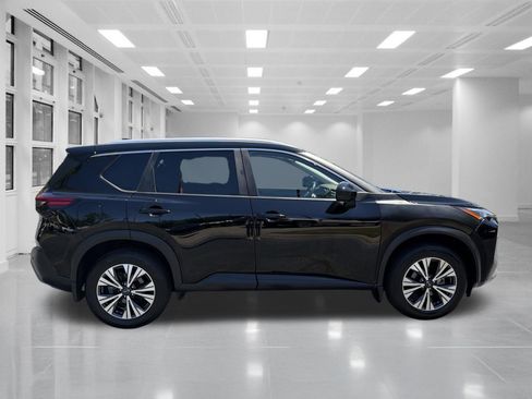 Used 2023 Nissan Rogue SV w/ SV Premium B Package FWD image 4