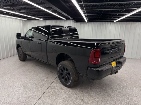 New 2026 RAM 2500 Laramie AWD/4WD image 3