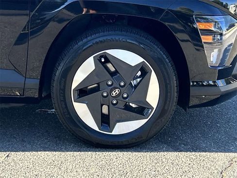 Certified 2025 Hyundai Kona SEL image 51