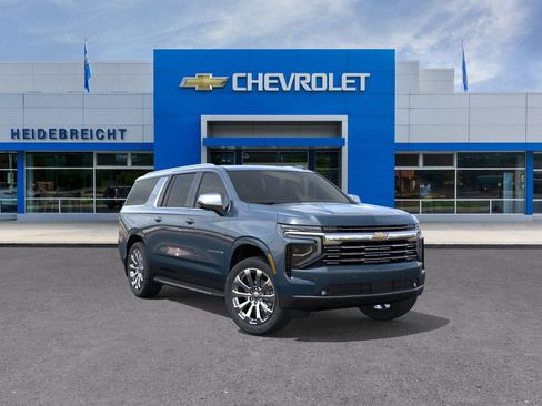 New 2025 Chevrolet Suburban Premier image 25
