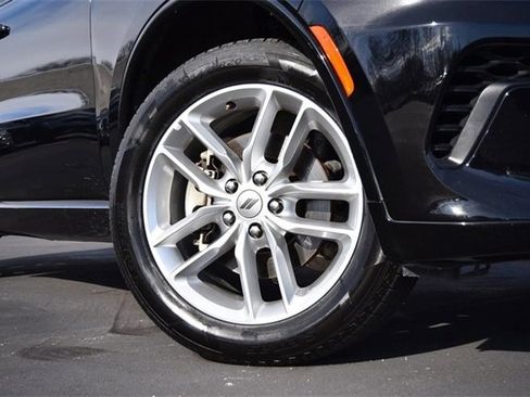 Used 2024 Dodge Durango GT image 3