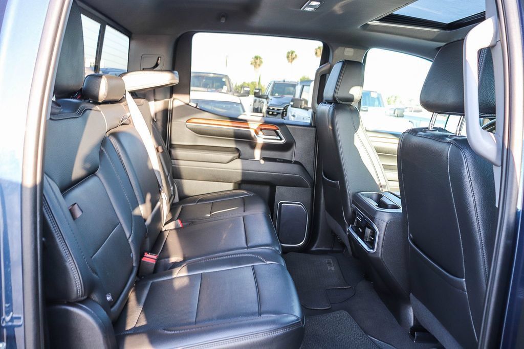 Used 2022 GMC Sierra 1500 Denali AWD/4WD image 19