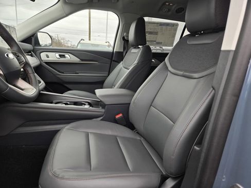 New 2026 Ford Explorer Active w/ Active Comfort Package image 17