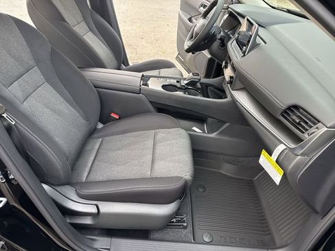 New 2026 Nissan Rogue SV image 10