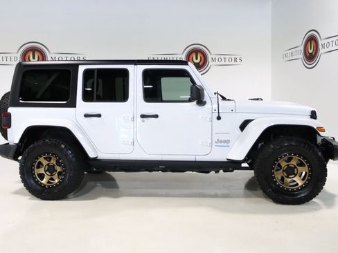 Used 2021 Jeep Wrangler Unlimited Sahara w/ Dual Top Group AWD/4WD image 82