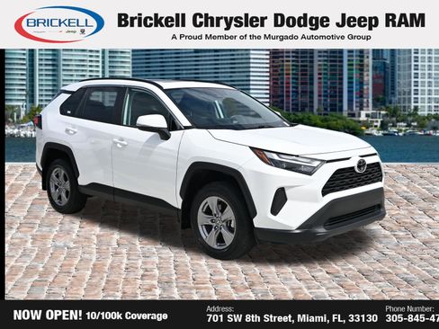 Used 2024 Toyota RAV4 XLE w/ Convenience Package FWD image 9