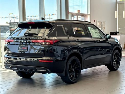 New 2026 Nissan Rogue Platinum AWD/4WD image 3