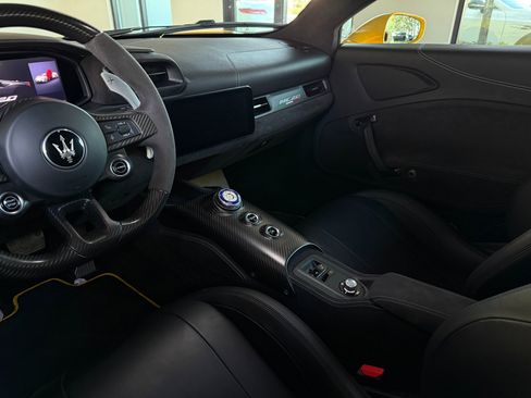 Used 2022 Maserati MC20 Coupe image 34