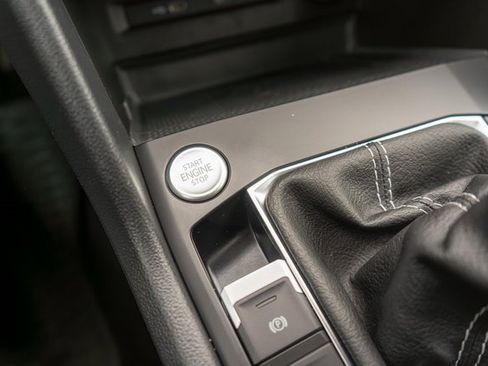 Used 2022 Volkswagen Taos SE image 31