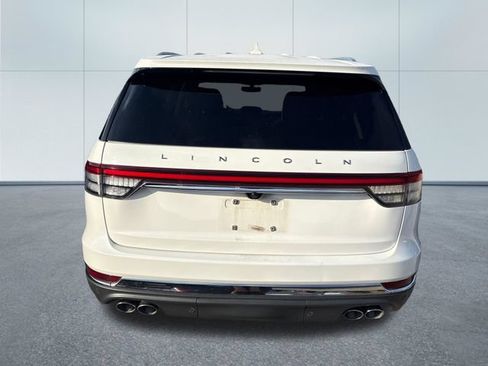 Used 2020 Lincoln Aviator Reserve w/ Equipment Group 202A AWD/4WD image 3
