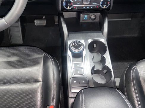 Used 2022 Ford Escape SEL image 25