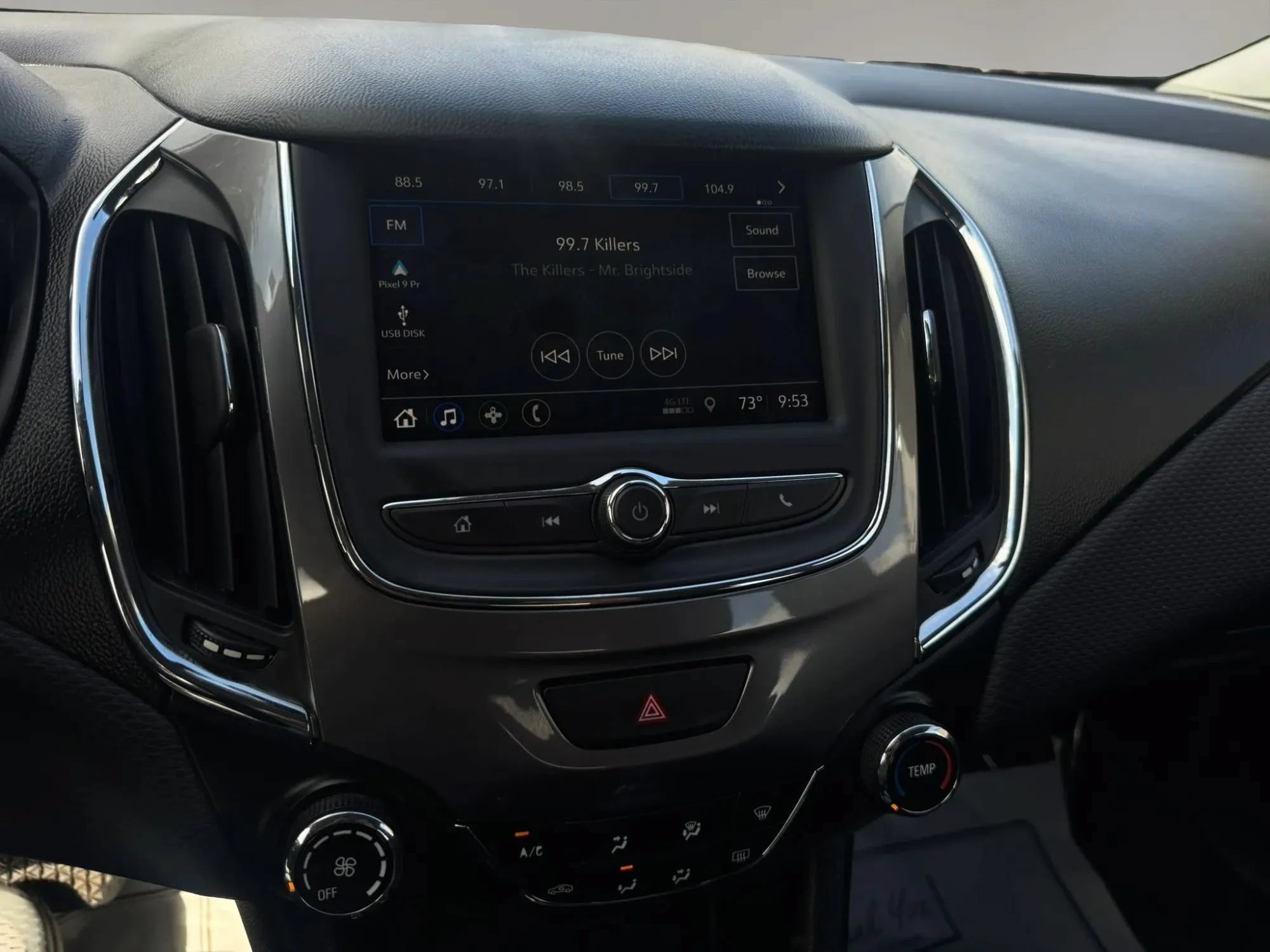 Used 2019 Chevrolet Cruze LS w/ LS Convenience Package FWD image 16