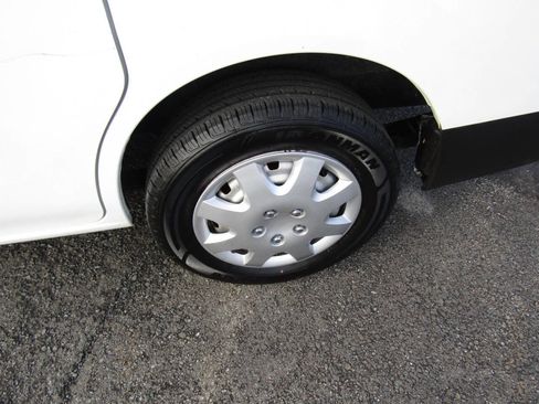 Used 2017 Nissan NV200 S image 30