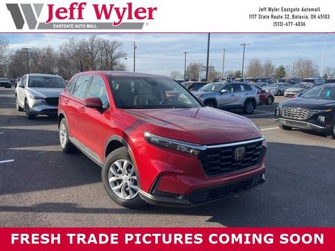 Used 2023 Honda CR-V LX image 1