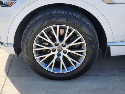 Used 2022 Genesis GV80 2.5T w/ Advanced Package 03 image 11