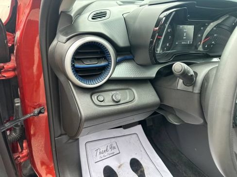 Used 2024 Chevrolet Trax LS w/ LS Convenience Package FWD image 33